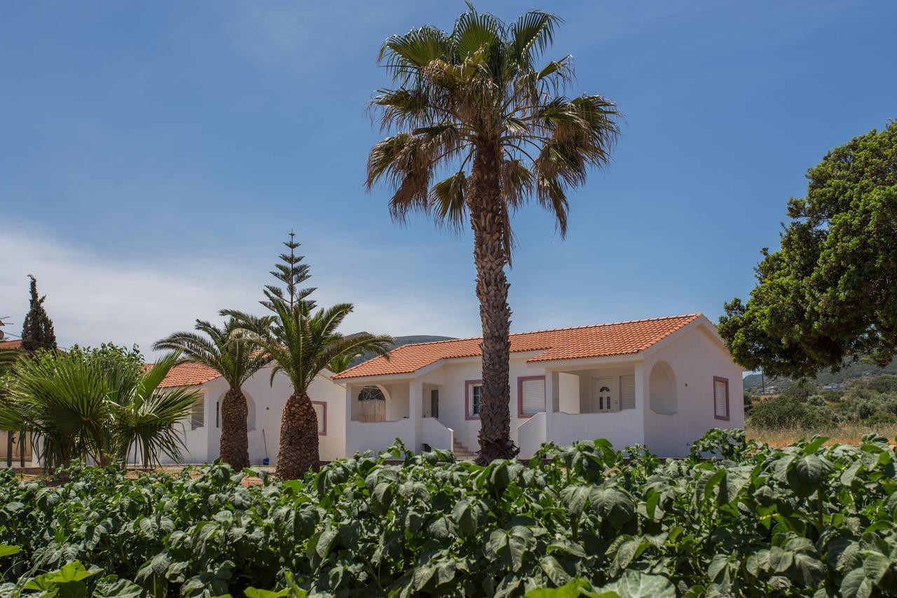 Apartamento Ta Ambelakia Monemvasía Exterior foto
